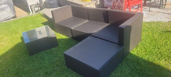 Patio furniture set