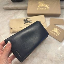 Authentic BURBERRY Wallet With Box 