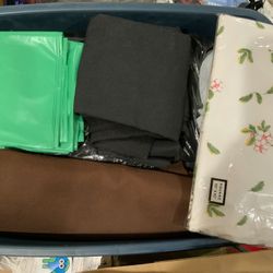 Table Cloths & Linens