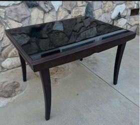 Extendable table