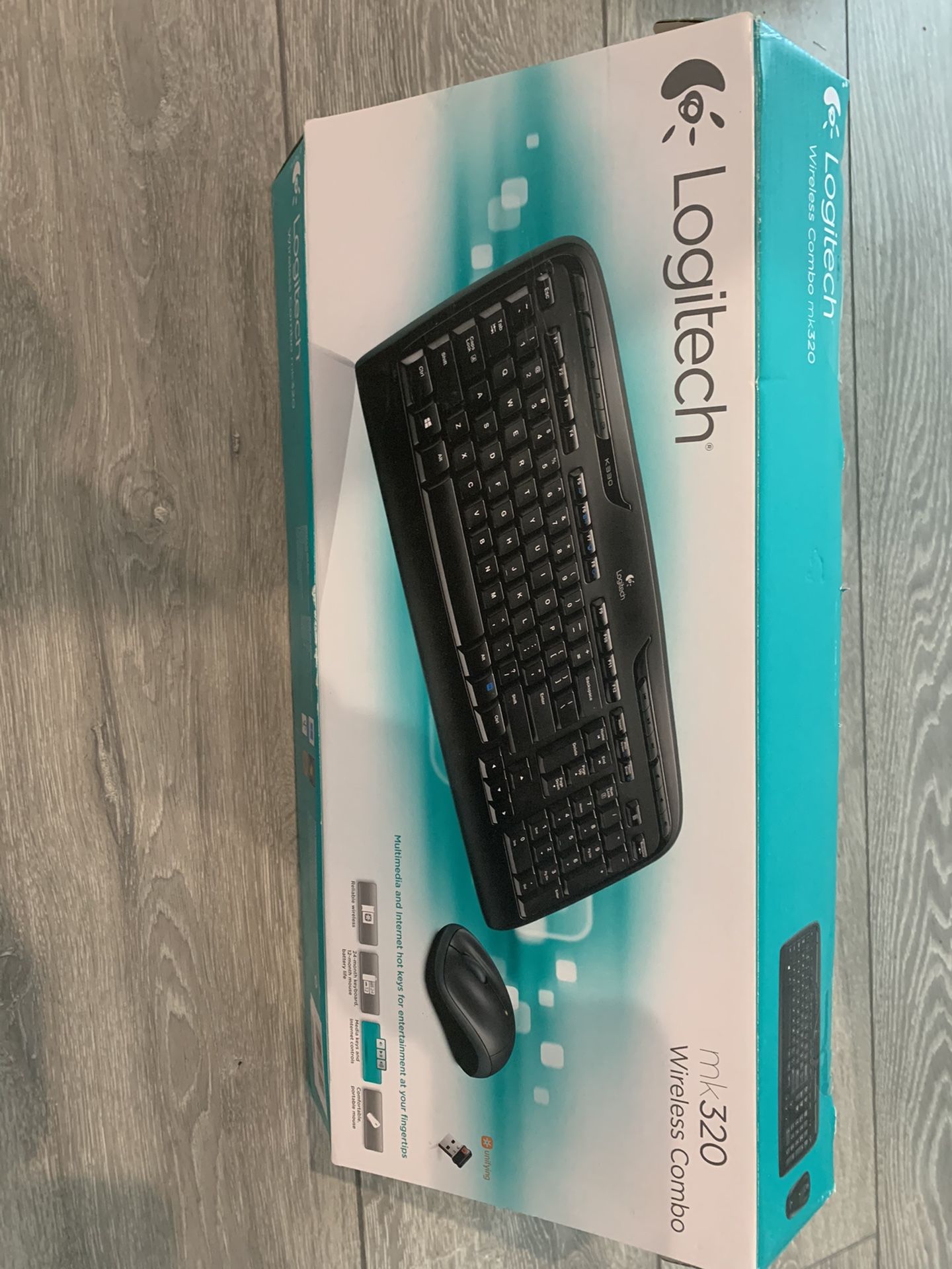 Wireless keyboard and mouse combo