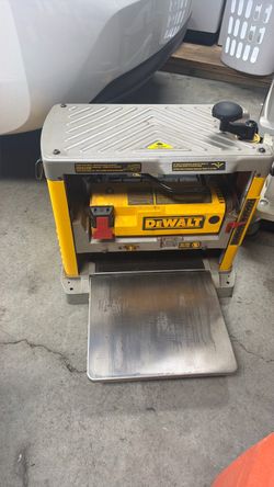Dewalt 12 1/2” thickness planer