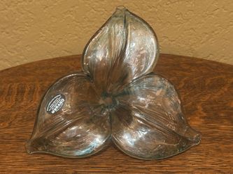 Beautiful Italian Aventurine Hand Blown Glass Flower