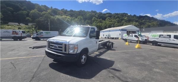 2012 Ford E-450