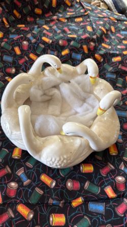Ceramic geese bowl