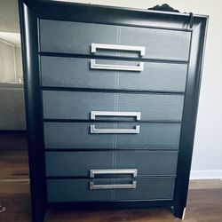 6 Drawer Dresser
