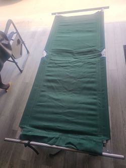 🏕️ Brand New 8-Foot Folding Cot – Never Used!