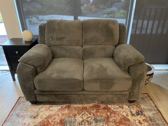 Soft & Cozy - Loveseat