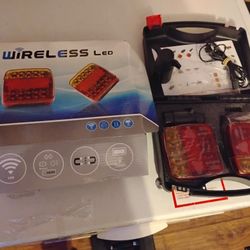 New N Box Wireless/Magnetic Trailer/Truck Lights