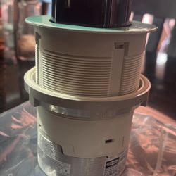 Hubbell RCT600W Tri-power Pop Up Surface Black 