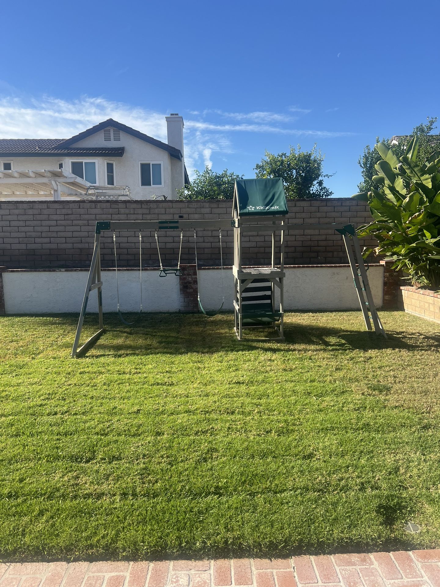 Free KidKraft Swing Set – Needs Slide Replacement