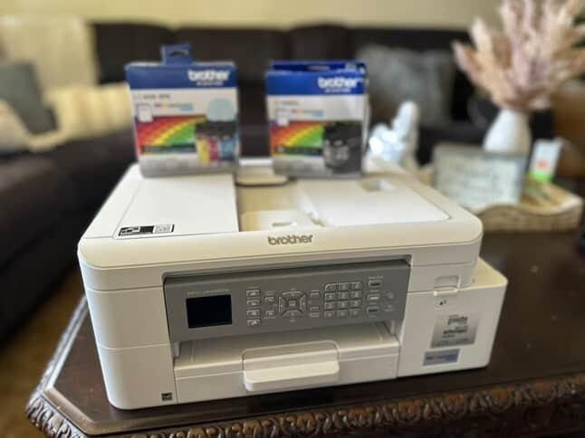 Brother Printer New Condition with colored ink