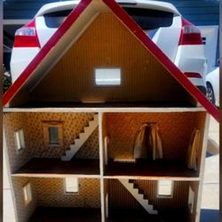 Vintage Dollhouse