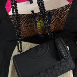 Tory Burch Fleming convertible matte bag