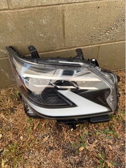 OEM 2022-2024 Lexus LX600 Right And Left LED Headlight Assembly 89(contact info removed)0