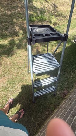 Cosco 3 Step ladder