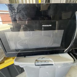Frigidaire Microwave 