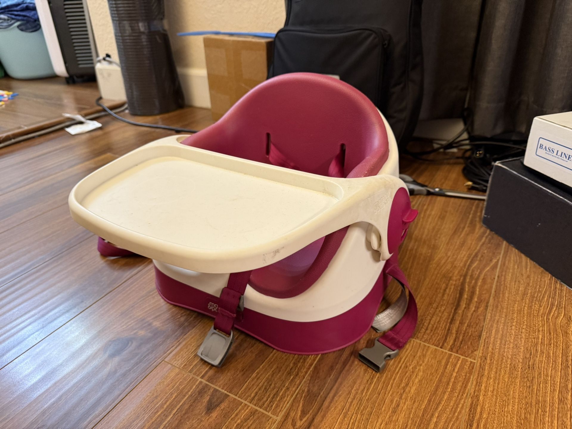 Bumbo Chair with Tray