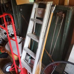 Heavy Duty Ping Pong Table. Can Be Used For Banquet, Yard Sale Etc.