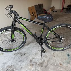 Ozone 500 bike for sale, like new