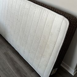 FREE Bed twin size