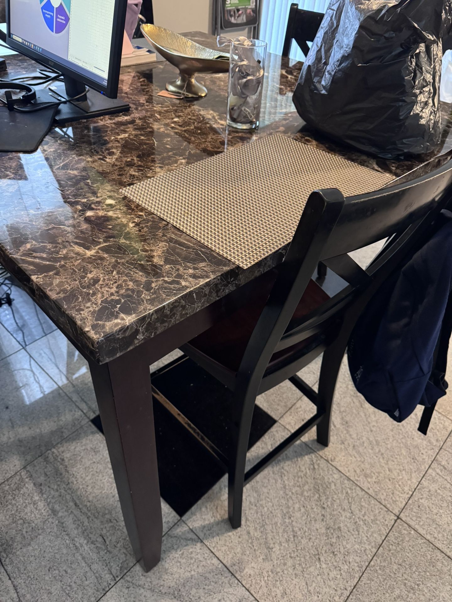 Dinner Table With 4 Chairs