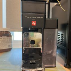 illy y5 Espresso and Coffee Machine, 5.7 x 9.6 x 11.2, Black