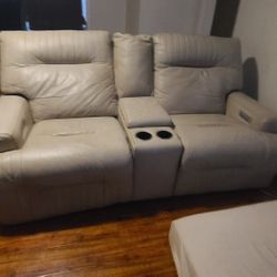 Leather Recliner Sofas