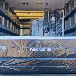 Brand New Queen Size Memory Foam Mattress Included Box Spring Free Delivery 