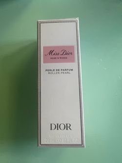 Miss Dior ROSE N'ROSES PERLE DE PARFUM ROLLER-PEARL