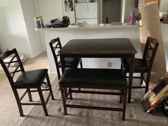 Dining Table and 4 chairs