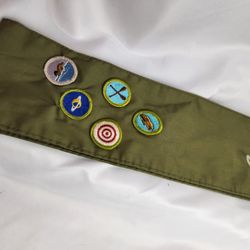 BSA Standard Uniform Olive Green Sash with with 5 merit badges. 