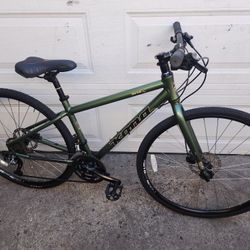 Kona Dew Deluxe Disc Hybrid Commuter Road Bike