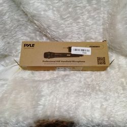 Professional VHF Handheld Microphone 