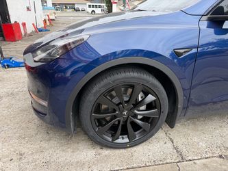 Tesla model y 20” new blk stiletto style rims new tires pkg sample pic