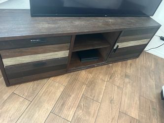 Tv stand