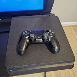 Sony PlayStation 4 Slim