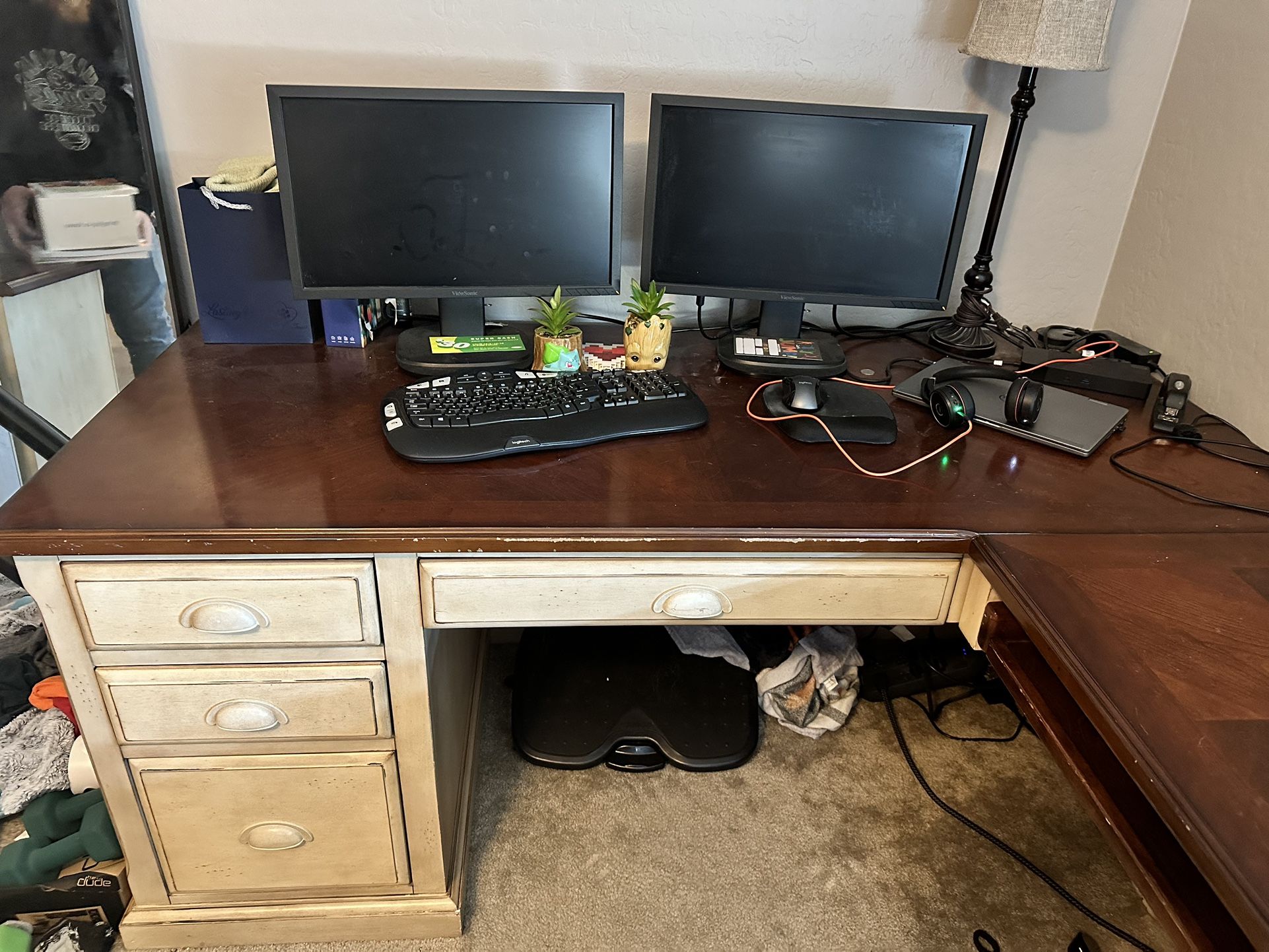 L Shaped Desk