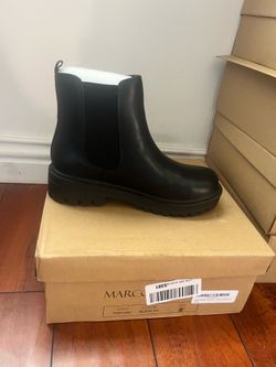 Portland black boots