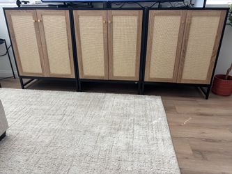 Cabinets/Tv stand