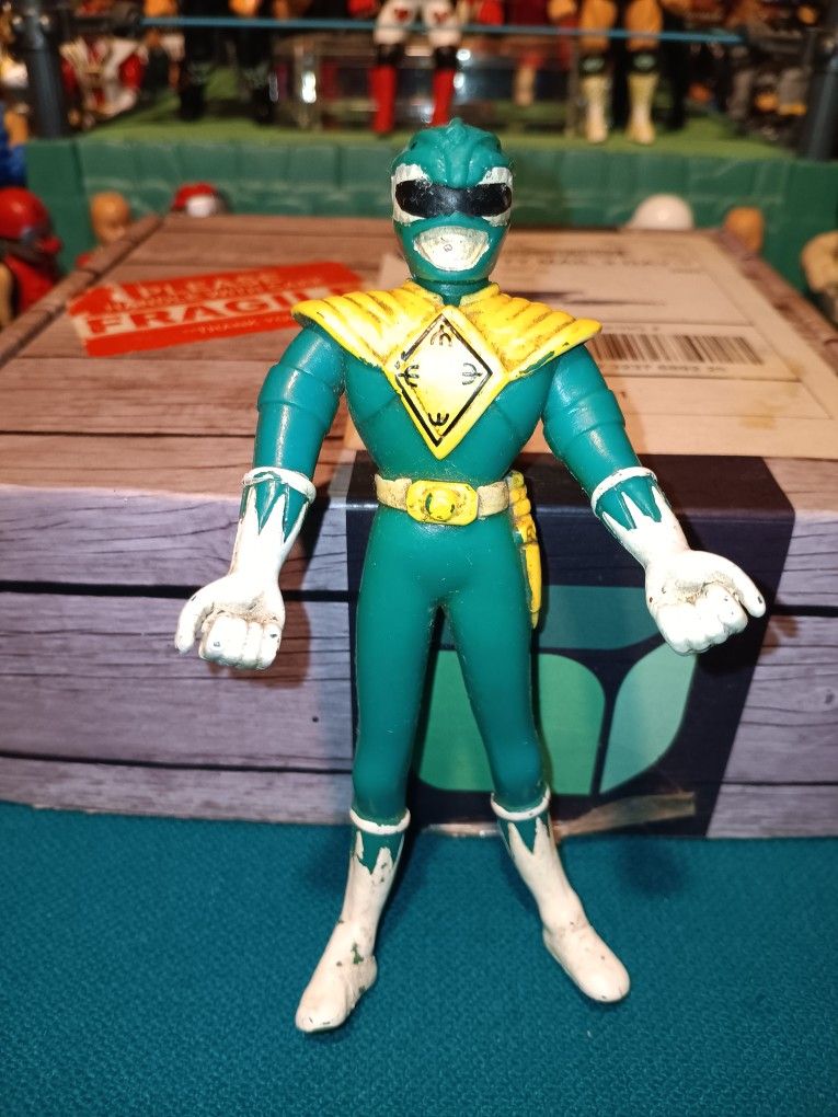 Mighty Morphin Power Rangers " Green Ranger " Figure ( Vintage Saban's 1994 )
