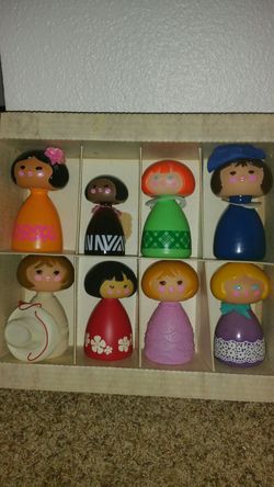 Vintage Avon doll bottles of soap ect