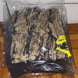 Travis Scott X Jordan T Shirt Size Medium