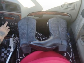 Woman's Cowboy Boots 
