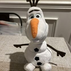 Cute Olaf Plush  8.00