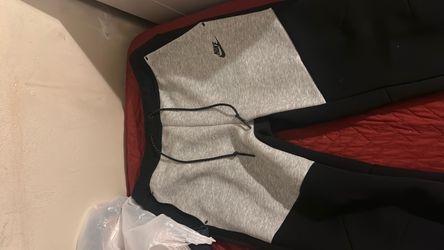 Nike tech pants black an grey large