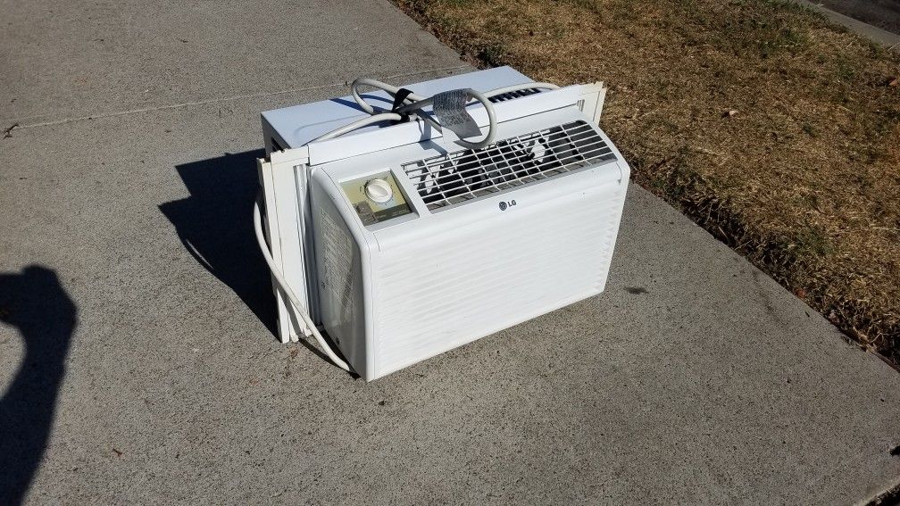 LG Window Air Conditioner