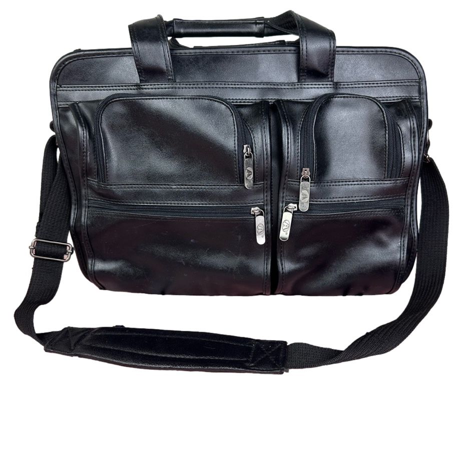 Avenues America Black Leather Expandable Laptop Messenger Bag w/ Shoulder Strap