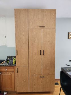 Pantry for kitchen