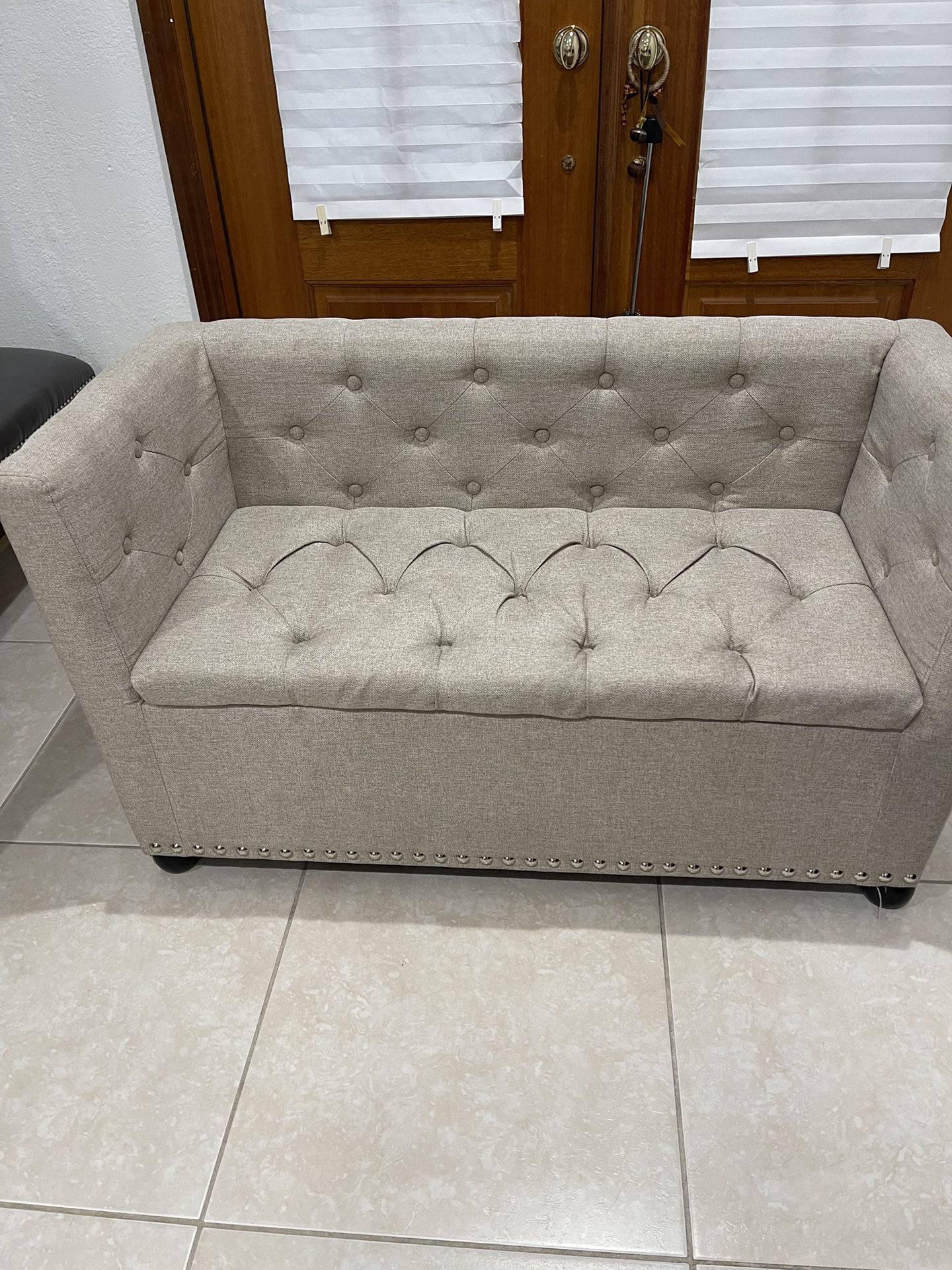 Small Couch With Storage